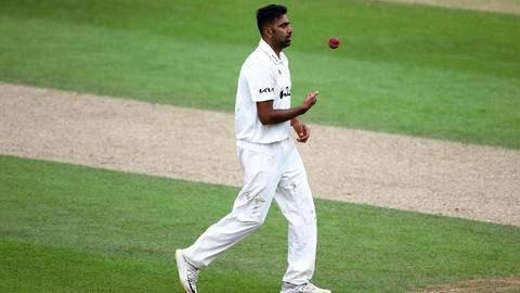 काउंटी चैंपियनशिप में अश्विन का शानदार प्रदर्शन, दूसरी पारी में झटके छह विकेट काउंटी चैंपियनशिप में अश्विन का शानदार प्रदर्शन, दूसरी पारी में झटके छह विकेट