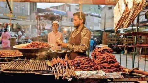 गुजरात: वडोदरा में खुले में मांसाहार और अंडे बेचने पर पाबंदी, मुख्य सड़कों से हटेंगे ठेले गुजरात: वडोदरा में खुले में मांसाहार और अंडे बेचने पर पाबंदी, मुख्य सड़कों से हटेंगे ठेले