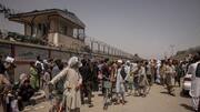 अफगानिस्तान: काबुल हवाई अड्डे के बाहर भीड़ में सात लोगों की मौत