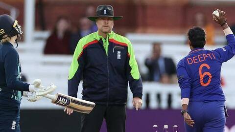 'मांकडिंग' विवाद पर MCC ने स्पष्ट की स्थिति, जानें ICC का नियम और अन्य जरूरी बातें 'मांकडिंग' विवाद पर MCC ने स्पष्ट की स्थिति, जानें ICC का नियम और अन्य जरूरी बातें