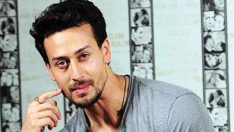 'गणपत' की शूटिंग के दौरान टाइगर श्रॉफ की आंख में लगी चोट 'गणपत' की शूटिंग के दौरान टाइगर श्रॉफ की आंख में लगी चोट
