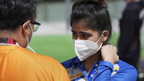 टोक्यो ओलंपिक: पिस्टल में आई तकनीकी खराबी के कारण मनु ने गंवाया क्वालिफिकेशन का मौका टोक्यो ओलंपिक: पिस्टल में आई तकनीकी खराबी के कारण मनु ने गंवाया क्वालिफिकेशन का मौका