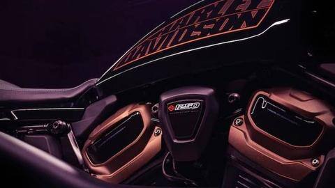 हार्ले डेविडसन 13 जुलाई को लॉन्च करेगी 1250cc की बाइक, टीजर जारी हार्ले डेविडसन 13 जुलाई को लॉन्च करेगी 1250cc की बाइक, टीजर जारी
