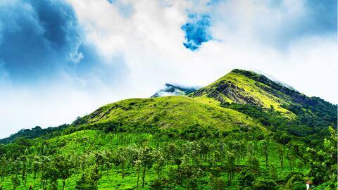 ट्रेकिंग पसंद है तो वयनाड के चेंब्रा पीक की करें यात्रा, काफी खूबसूरत है यह ट्रेक ट्रेकिंग पसंद है तो वयनाड के चेंब्रा पीक की करें यात्रा, काफी खूबसूरत है यह ट्रेक