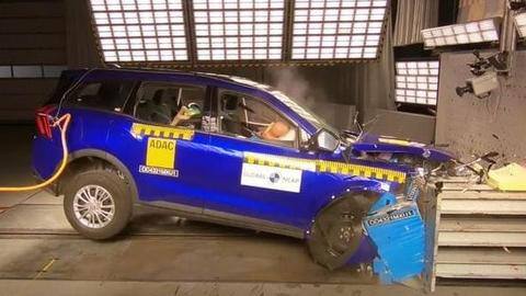 ग्लोबल NCAP क्रैश टेस्ट में महिंद्रा XUV700 को मिली पांच स्टार सेफ्टी रेटिंग ग्लोबल NCAP क्रैश टेस्ट में महिंद्रा XUV700 को मिली पांच स्टार सेफ्टी रेटिंग