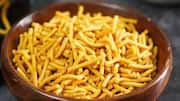 चाय के साथ खाएं ये 5 तरह के बेसन से बने स्नैक्स, आसान है रेसिपी