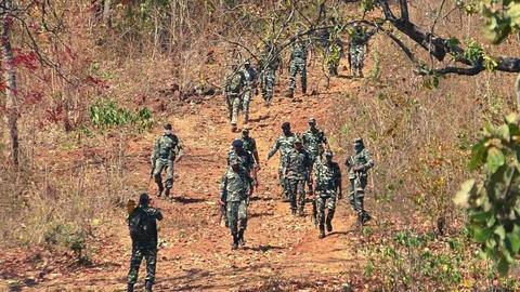 छत्तीसगढ़: बीजापुर में नक्सलियों के साथ मुठभेड़ में पांच जवान शहीद, कई अन्य घायल छत्तीसगढ़: बीजापुर में नक्सलियों के साथ मुठभेड़ में पांच जवान शहीद, कई अन्य घायल
