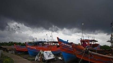 'जवाद' चक्रवात: ओडिशा के 19 जिलों में स्कूल बंद, कई राज्यों में UGC-NET परीक्षा रद्द 'जवाद' चक्रवात: ओडिशा के 19 जिलों में स्कूल बंद, कई राज्यों में UGC-NET परीक्षा रद्द