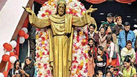 असम पुलिस ने हिंदुओं को क्रिसमस मनाने से रोकने वाले 6 किशोरों को हिरासत में लिया असम पुलिस ने हिंदुओं को क्रिसमस मनाने से रोकने वाले 6 किशोरों को हिरासत में लिया