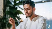 शारीरिक और भावनात्मक भूख के बीच होता है अंतर, इनके बारे में जानें 