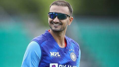 चोट के कारण एशिया कप और टी-20 विश्व कप मिस कर सकते हैं हर्षल पटेल चोट के कारण एशिया कप और टी-20 विश्व कप मिस कर सकते हैं हर्षल पटेल