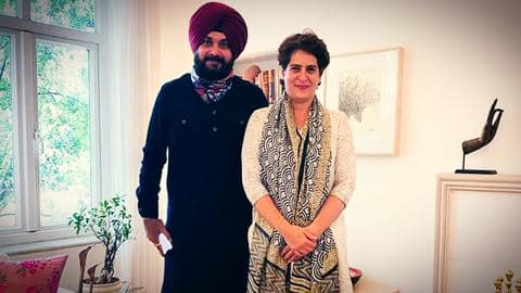 पंजाब कांग्रेस में आंतरिक कलह के बीच प्रियंका गांधी से मिले नवजोेत सिंह सिद्धू पंजाब कांग्रेस में आंतरिक कलह के बीच प्रियंका गांधी से मिले नवजोेत सिंह सिद्धू