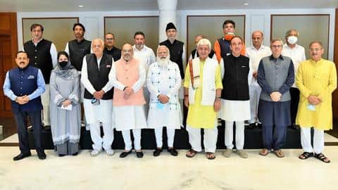 प्रधानमंत्री और जम्मू-कश्मीर के नेताओं के बीच बैठक खत्म, राज्य का दर्जा बहाल करने की मांग प्रधानमंत्री और जम्मू-कश्मीर के नेताओं के बीच बैठक खत्म, राज्य का दर्जा बहाल करने की मांग