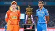 WPL: मुंबई के खिलाफ गुजरात ने टॉस जीतकर चुनी गेंदबाजी, जानें प्लेइंग इलेवन और अन्य बातें