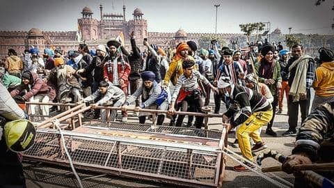 लाल किले पर हुई हिंसा की पहले से साजिश रची गई थी- पुलिस की चार्जशीट लाल किले पर हुई हिंसा की पहले से साजिश रची गई थी- पुलिस की चार्जशीट