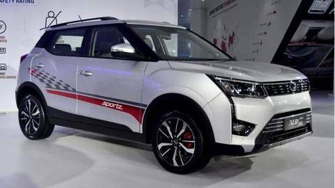 महिंद्रा लाने वाली है नई XUV300, भारतीय सड़कों पर टेस्टिंग के दौरान हुई स्पॉट महिंद्रा लाने वाली है नई XUV300, भारतीय सड़कों पर टेस्टिंग के दौरान हुई स्पॉट