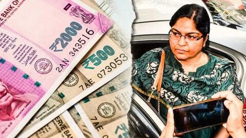 पूजा सिंघल: कम उम्र में बनीं IAS, कैसा रहा 22 साल का करियर? पूजा सिंघल: कम उम्र में बनीं IAS, कैसा रहा 22 साल का करियर?