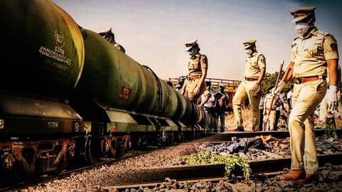 हैदराबाद में छह वर्षीय मासूम से दुष्कर्म और हत्या का आरोपी रेलवे ट्रैक पर मृत मिला हैदराबाद में छह वर्षीय मासूम से दुष्कर्म और हत्या का आरोपी रेलवे ट्रैक पर मृत मिला