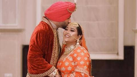 'बिग बॉस 15' फेम अफसाना ने साज से रचाई शादी, सामने आई तस्वीरें 'बिग बॉस 15' फेम अफसाना ने साज से रचाई शादी, सामने आई तस्वीरें