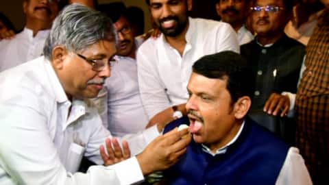 महाराष्ट्र: ठाकरे के इस्तीफे के बाद भाजपा में जश्न का माहौल, सरकार बनाने की तैयारी शुरू महाराष्ट्र: ठाकरे के इस्तीफे के बाद भाजपा में जश्न का माहौल, सरकार बनाने की तैयारी शुरू