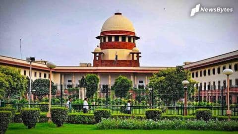 हिजाब विवाद: सुप्रीम कोर्ट का तत्काल सुनवाई करने से इनकार, कहा- मामले को सनसनीखेज न बनाएं हिजाब विवाद: सुप्रीम कोर्ट का तत्काल सुनवाई करने से इनकार, कहा- मामले को सनसनीखेज न बनाएं