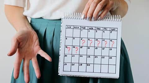 अनियमित पीरियड्स की समस्या से राहत दिलाने में सक्षम हैं ये योगासन, ऐसे करें अभ्यास अनियमित पीरियड्स की समस्या से राहत दिलाने में सक्षम हैं ये योगासन, ऐसे करें अभ्यास