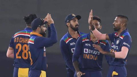 भारत बनाम इंग्लैंड: पहले वनडे में दो भारतीय खिलाड़ी कर सकते हैं डेब्यू- रिपोर्ट भारत बनाम इंग्लैंड: पहले वनडे में दो भारतीय खिलाड़ी कर सकते हैं डेब्यू- रिपोर्ट