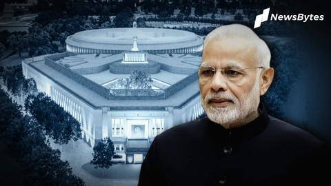 बेशर्म सत्ता: चारों तरफ बेबसी और चीखें, लेकिन नई संसद का निर्माण कार्य फिर भी जारी बेशर्म सत्ता: चारों तरफ बेबसी और चीखें, लेकिन नई संसद का निर्माण कार्य फिर भी जारी