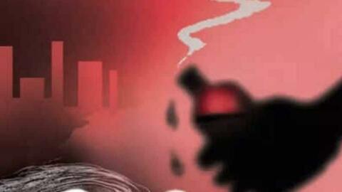 उत्तर प्रदेश: आगरा में पड़ोसी ने छत पर सो रहे परिवार पर फेंका तेजाब, 4 झुलसे उत्तर प्रदेश: आगरा में पड़ोसी ने छत पर सो रहे परिवार पर फेंका तेजाब, 4 झुलसे