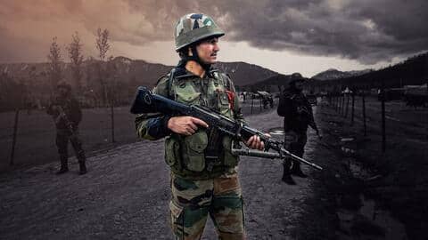 जम्मू-कश्मीर: दो मुठभेड़ों में चार आतंकी ढेर, 48 घंटों में मारे गए कुल 11 आतंकवादी जम्मू-कश्मीर: दो मुठभेड़ों में चार आतंकी ढेर, 48 घंटों में मारे गए कुल 11 आतंकवादी