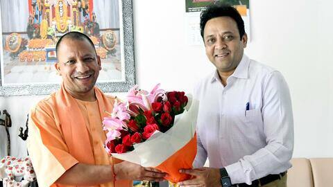 कौन हैं IAS संजय प्रसाद जो योगी सरकार में बन गए सबसे ताकतवर नौकरशाह? कौन हैं IAS संजय प्रसाद जो योगी सरकार में बन गए सबसे ताकतवर नौकरशाह?