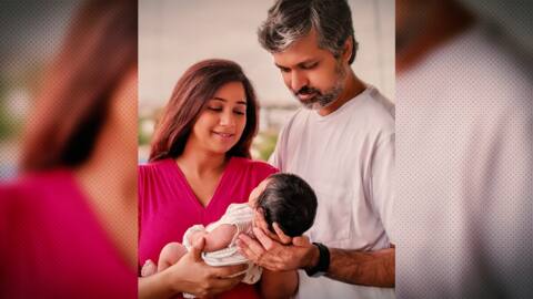 श्रेया घोषाल ने सोशल मीडिया पर शेयर की अपने बेटे की पहली तस्वीर श्रेया घोषाल ने सोशल मीडिया पर शेयर की अपने बेटे की पहली तस्वीर