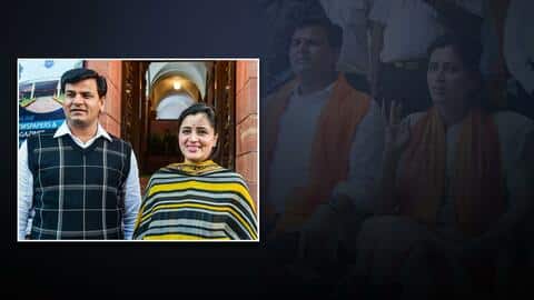 हनुमान चालीसा विवाद: सांसद नवनीत राणा और उनके पति को देशद्रोह मामले में मिली जमानत हनुमान चालीसा विवाद: सांसद नवनीत राणा और उनके पति को देशद्रोह मामले में मिली जमानत