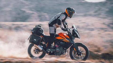 KTM ने पेश की अपनी 390 एडवेंचर और 250 एडवेंचर बाइक, जल्द लॉन्च होने की उम्मीद KTM ने पेश की अपनी 390 एडवेंचर और 250 एडवेंचर बाइक, जल्द लॉन्च होने की उम्मीद