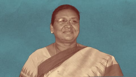 आज राष्ट्रपति पद की शपथ लेंगी द्रौपदी मुर्मू आज राष्ट्रपति पद की शपथ लेंगी द्रौपदी मुर्मू