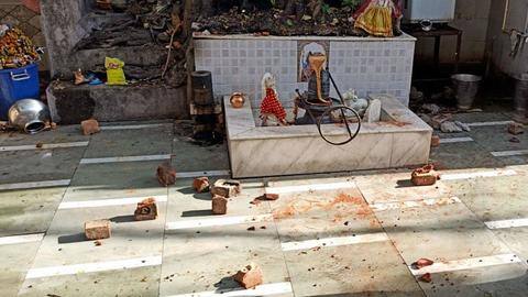 दिल्ली: लॉकडाउन में काम बंद होने पर शख्स ने "बदले" के लिए मंदिर में की तोड़फोड़ दिल्ली: लॉकडाउन में काम बंद होने पर शख्स ने "बदले" के लिए मंदिर में की तोड़फोड़