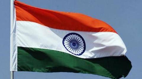 जम्मू-कश्मीर के सभी सरकारी भवनों पर 15 दिन में लहराएगा तिरंगा, उपराज्यपाल ने दिए आदेश जम्मू-कश्मीर के सभी सरकारी भवनों पर 15 दिन में लहराएगा तिरंगा, उपराज्यपाल ने दिए आदेश