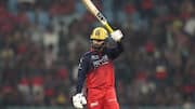IPL में गेंदों के हिसाब से सबसे तेज 100 छक्के पूरे करने वाले बल्लेबाज