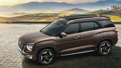 7-सीटर SUV अल्काजार का नया किफायती वेरिएंट लेकर आई हुंडई 7-सीटर SUV अल्काजार का नया किफायती वेरिएंट लेकर आई हुंडई