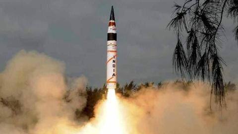 क्या है भारत की अग्नि-5 मिसाइल और ये क्यों अहम है? क्या है भारत की अग्नि-5 मिसाइल और ये क्यों अहम है?