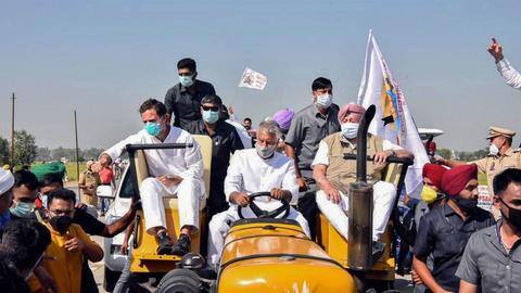 दोपहर बाद पंजाब को मिल सकता है नया मुख्यमंत्री, सुनील जाखड़ रेस में सबसे आगे दोपहर बाद पंजाब को मिल सकता है नया मुख्यमंत्री, सुनील जाखड़ रेस में सबसे आगे