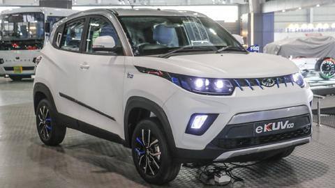 महिंद्रा ने किया अपनी इलेक्ट्रिक कार eKUV100 का स्पीड टेस्ट, 2022 में होगी उपलब्ध महिंद्रा ने किया अपनी इलेक्ट्रिक कार eKUV100 का स्पीड टेस्ट, 2022 में होगी उपलब्ध