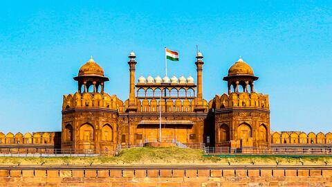 भारत के पांच सबसे खूबसूरत और शाही किले, एक बार जरूर देखें भारत के पांच सबसे खूबसूरत और शाही किले, एक बार जरूर देखें