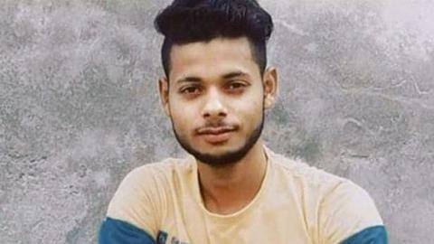 उत्तर प्रदेश: थाने में शख्स ने "टोंटी से लगाई फांसी", परिजनों का हत्या का आरोप उत्तर प्रदेश: थाने में शख्स ने "टोंटी से लगाई फांसी", परिजनों का हत्या का आरोप