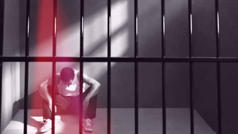 बिहार: नवादा के SP ने 5 पुलिसकर्मियों को किया लॉकअप में बंद, देखें वीडियो बिहार: नवादा के SP ने 5 पुलिसकर्मियों को किया लॉकअप में बंद, देखें वीडियो