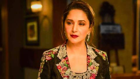 स्टारडम के पीछे का काला सच दिखाएंगी माधुरी, वेब सीरीज 'द फेम गेम' का ट्रेलर जारी स्टारडम के पीछे का काला सच दिखाएंगी माधुरी, वेब सीरीज 'द फेम गेम' का ट्रेलर जारी