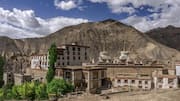 लद्दाख की यात्रा पर जा रहे हैं? इन 5 चीजों को जरूर करें पैक