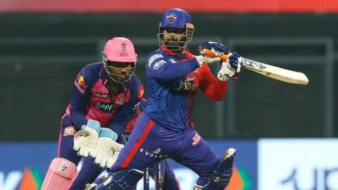 IPL 2022: पंत और शार्दुल पर लगा भारी जुर्माना, कोच आमरे पर एक मैच का प्रतिबंध IPL 2022: पंत और शार्दुल पर लगा भारी जुर्माना, कोच आमरे पर एक मैच का प्रतिबंध