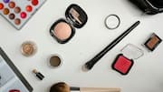 हर महिला के पास होने चाहिए ये 5 मेकअप एसेंशियल्स, आसानी से मिलेगा खूबसूरत लुक