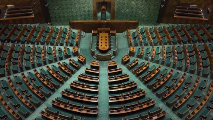 संसद का शीतकालीन सत्र कल से; SIR पर हंगामे के आसार, 14 विधेयक होंगे पेश